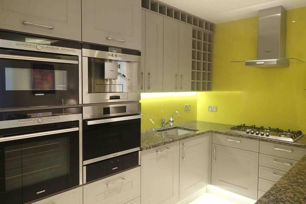 Marylebone Mayfair Hyde & Regents Park W1 London Exterior photo